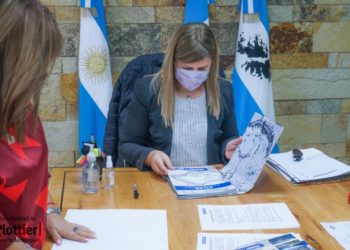 Plottier y Catastro firman convenio para actualizar base de datos