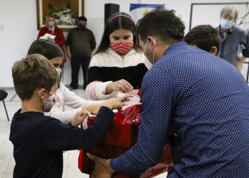 Nuevo bandoneón para la orquesta Sonidos del Sol de Plottier