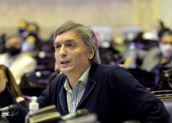 Máximo Kirchner Renuncio a la presidencia del bloque del FdT en la camara de diputados