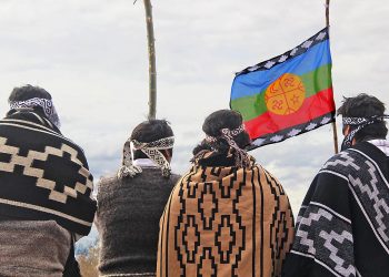 Mapuches cortan accesos a yacimientos petroleros