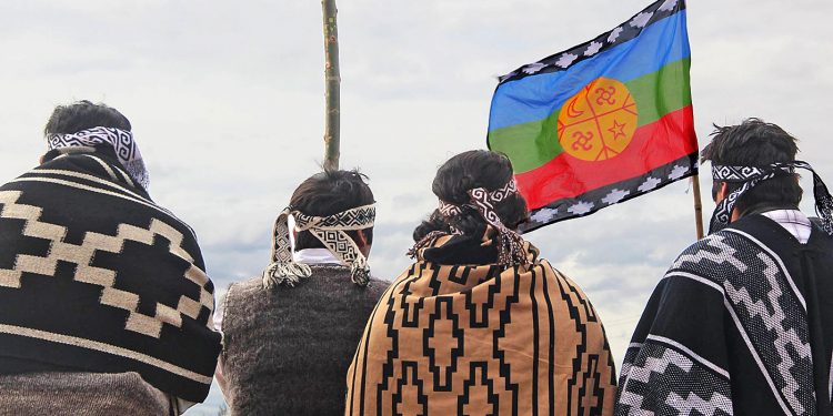 Mapuches cortan accesos a yacimientos petroleros